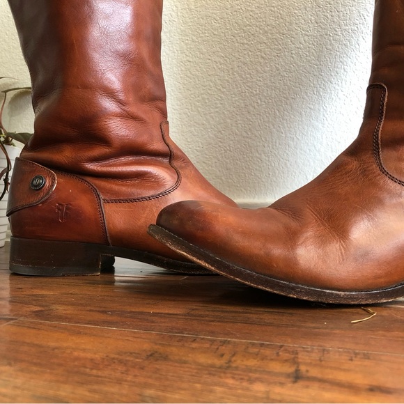 W’s 9.5 Frye Melissa Button Zip Boots -
Cognac - Picture 5 of 16